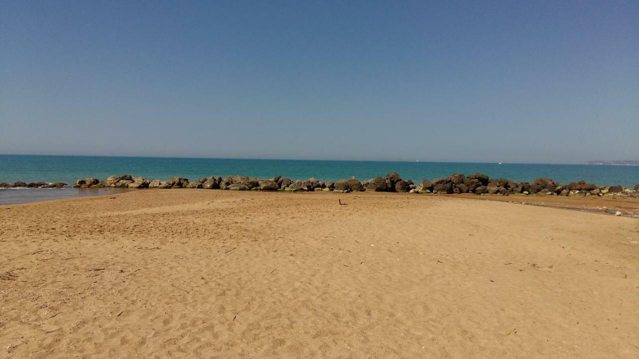 Vento Di Tramontana Bed and Breakfast Agrigento Buitenkant foto